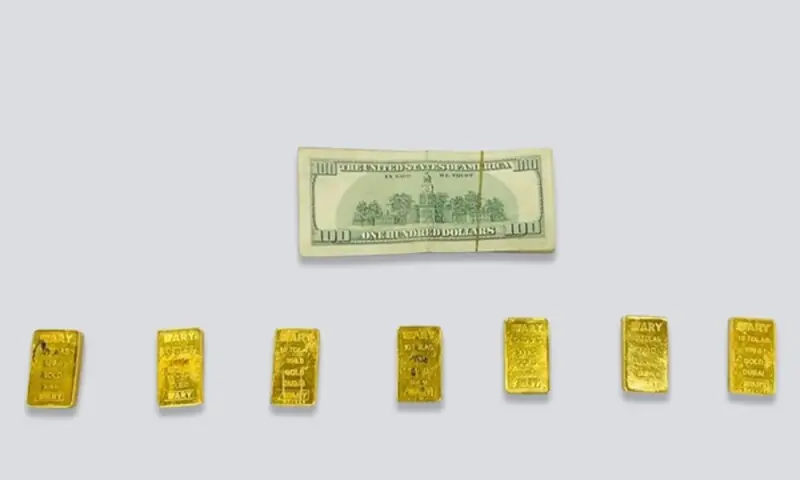 Pakistan customs foils two gold smuggling attempts at Jinnah international Airport