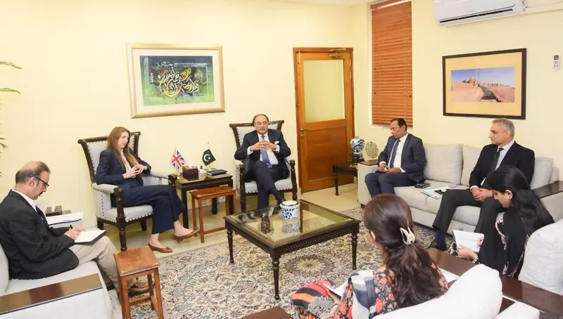 Finance Minister Muhammad Aurangzeb Meets British High Commissioner Jane Marriott (Image 1)