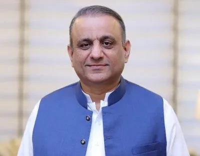Federal Minister Abdul Aleem Khan Inspects Flood Damaged Skardu Gilgit Road