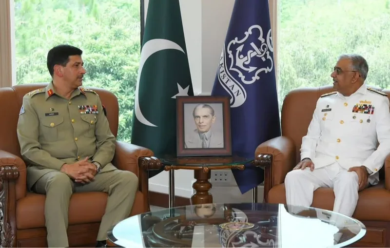 General Syed Aamer Raza Holds Strategic Meetings With Naval and Air Chiefs (Image 1)