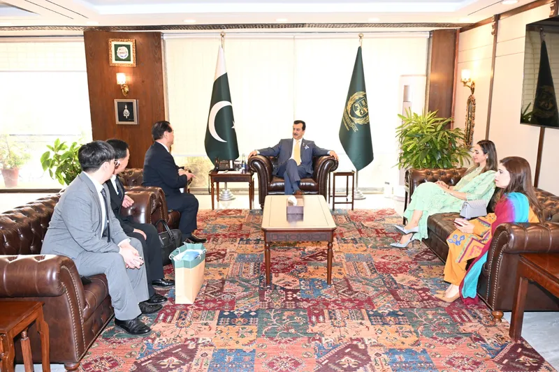 Chairman Senate Syed Yousaf Raza Gilani Seeks Tech Ties With Korea (Image 2)