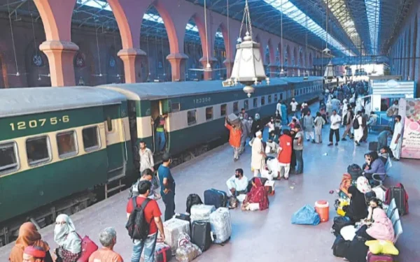 Pakistan Railways to Restore Babu Passenger, Sandal Express This Month
