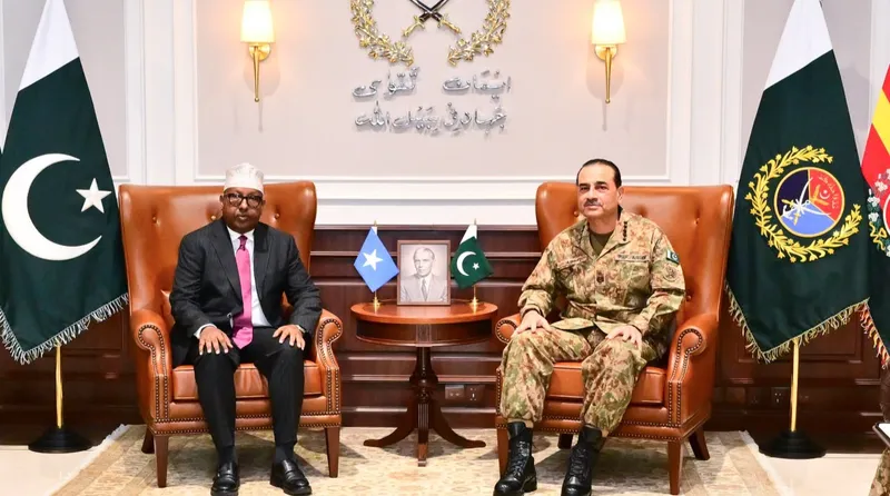 Somali Defence Minister Calls on Field Marshal Asim Munir at GHQ
