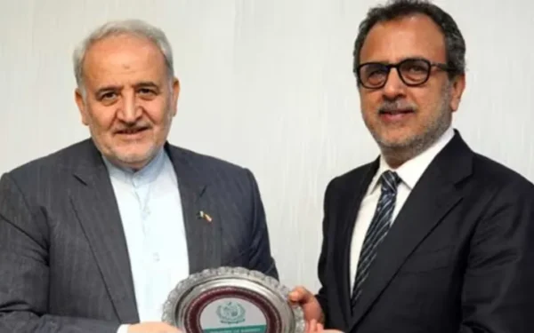 Pakistan and Iran Discuss Expanding Energy Cooperation and Regional Ties