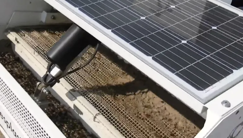 Canada Introduces Solar-Powered Robot to Clean Beaches and Combat Plastic Pollution (Image 1)
