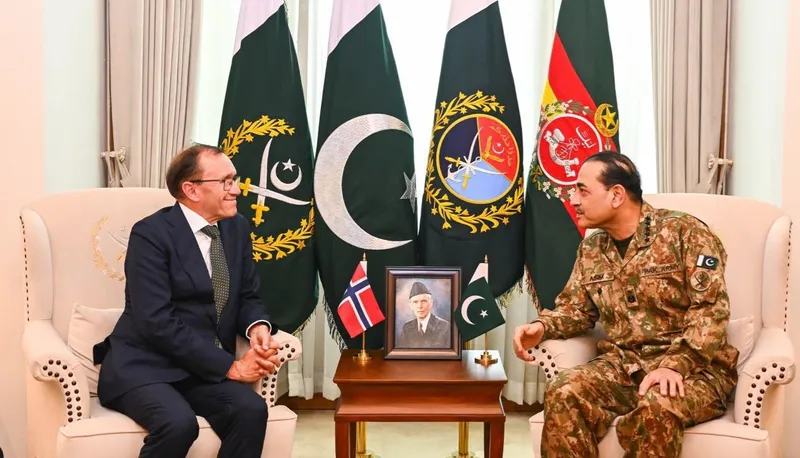 Norwegian Foreign Minister meets Field Marshal Asim Munir at GHQ