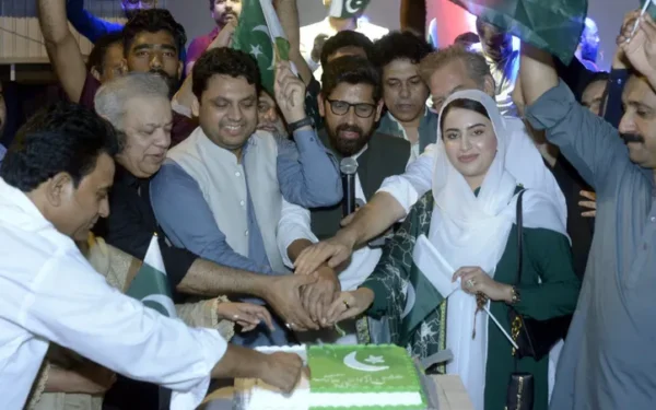 Colorful Independence Day Celebration Held at National Press Club Islamabad (Image 1)