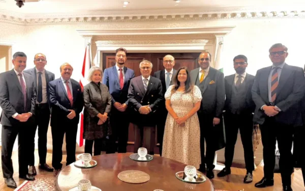 Deputy PM Ishaq Dar Meets British Parliamentarians to Bolster Ties
