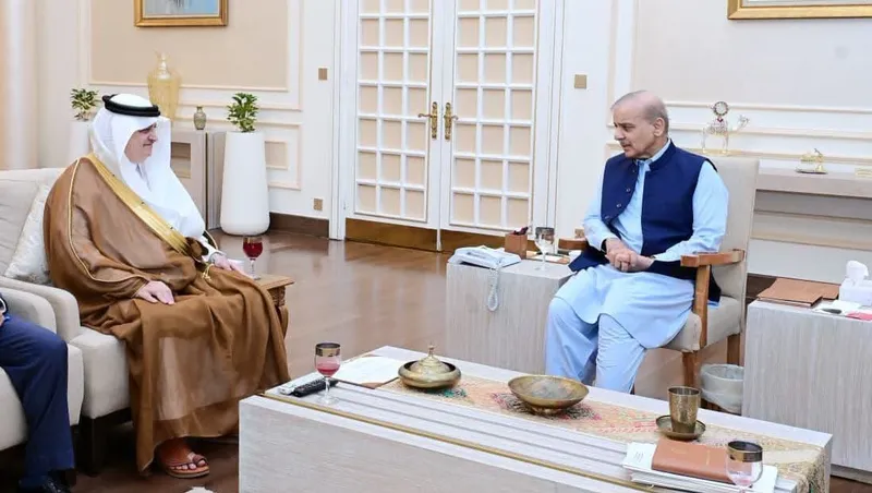 Ambassador of Saudi Arabia Pays Farewell Call on the Prime Minister