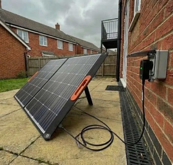 Pluggable Balcony Solar Panels Offer a New Revolution for Apartments: The