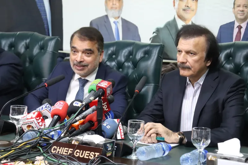 Haroon Akhtar Khan Announces New Tax Relief for Pakistani Industry (Image 1)