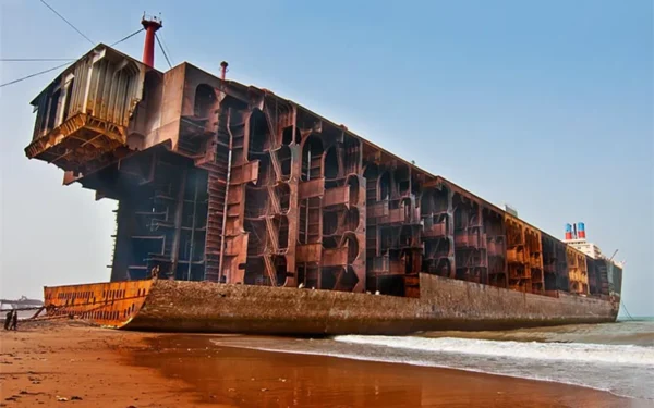 Rs12bn Gadani Shipbreaking Yard Overhaul Begins