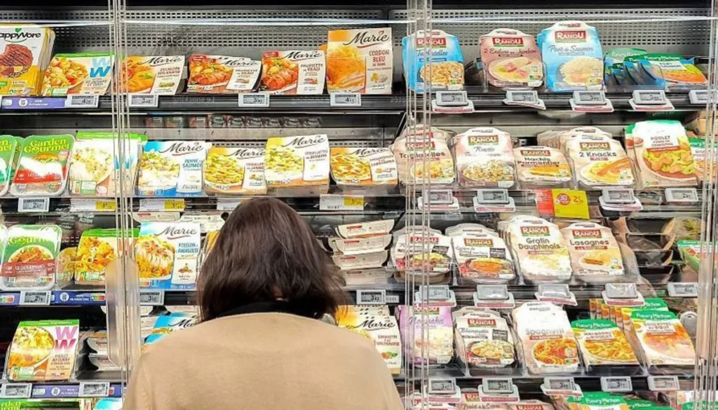 Cyberattack Hits French Supermarkets, Refrigerators Heat Up and Food Spoils