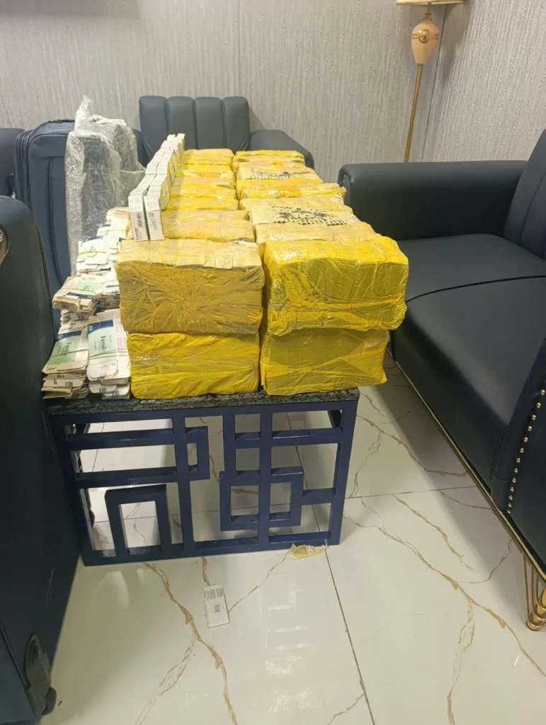 Pakistan Customs Seizes Over 50,000 Tablets Worth Rs8 Million from Female Passenger at Karachi Airport (Image 1)