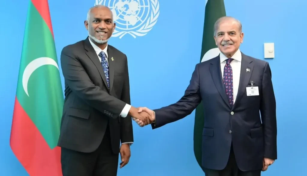 Maldives President Dr Mohamed Muizzu departs Pakistan following a successful three-day state visit.