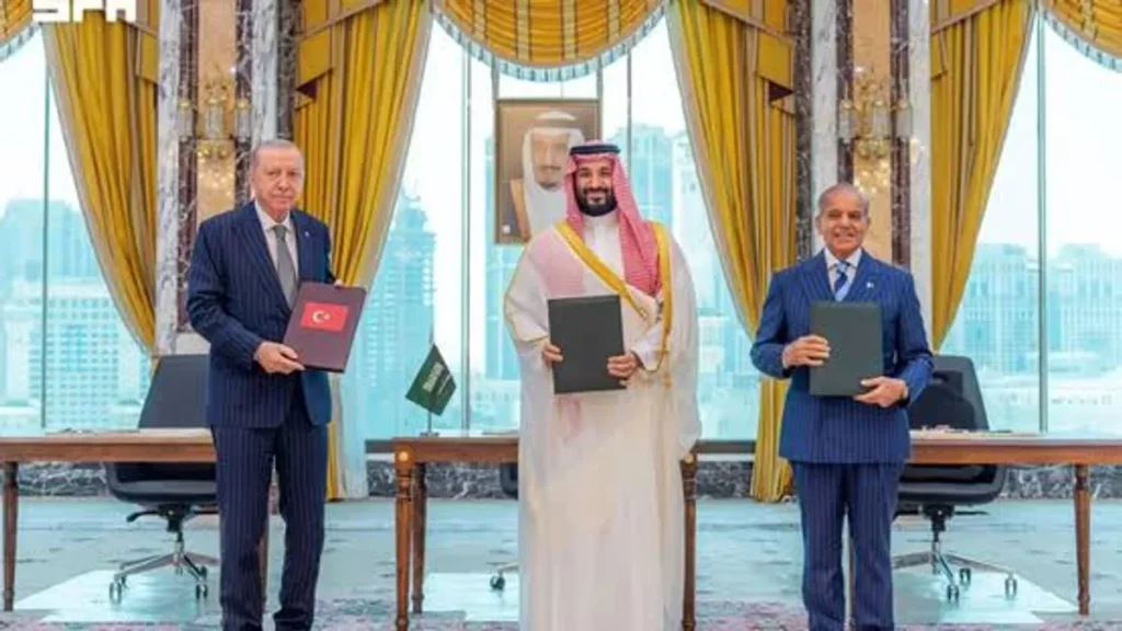 Key Diplomatic Engagement with Iran: Senior Officials from All Three Members of Makkah Defence Pact to Visit Tehran