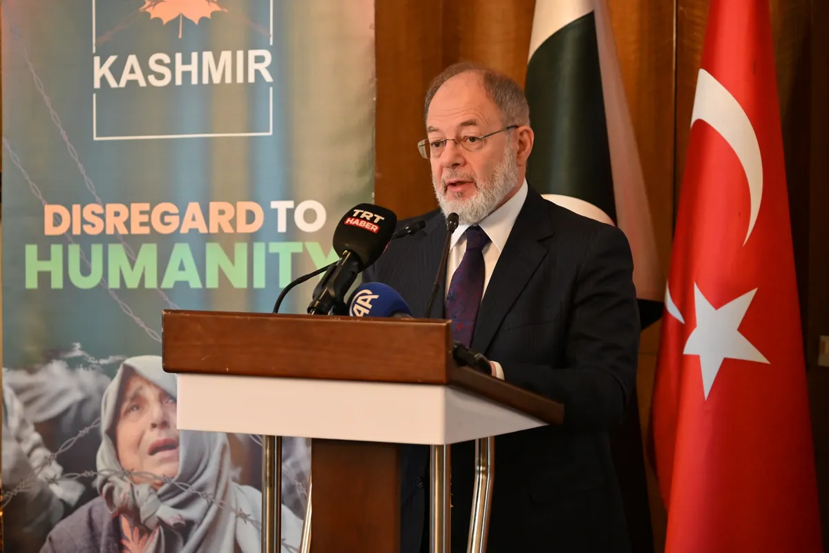 Diplomats and dignitaries gather at the Embassy of Pakistan in Ankara to mark Kashmir Black Day. (Image 2)