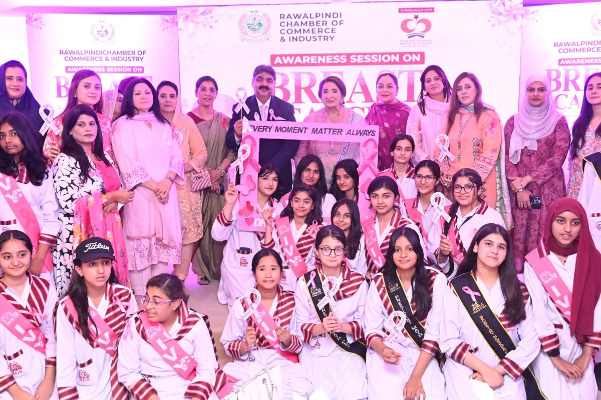 Attendees and speakers gather for the breast cancer awareness seminar hosted by the Rawalpindi Chamber of Commerce and Industry. (Image 2)