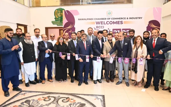 Federal Parliamentary Secretary Barrister Daniyal Chaudhry inaugurates the Women's Business & Lifestyle Expo in Rawalpindi. (Image 1)